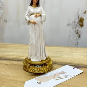 Virgen Dulce Espera Cofre