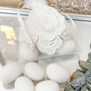 Almendras en bolsa de organza con 5 almendras x 6 unidades